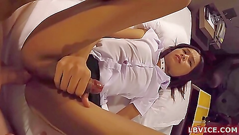 Anal brunette asian chick gets drilled in asshole 2