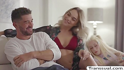 Blonde babe gives a good assfuck with the help of his dick